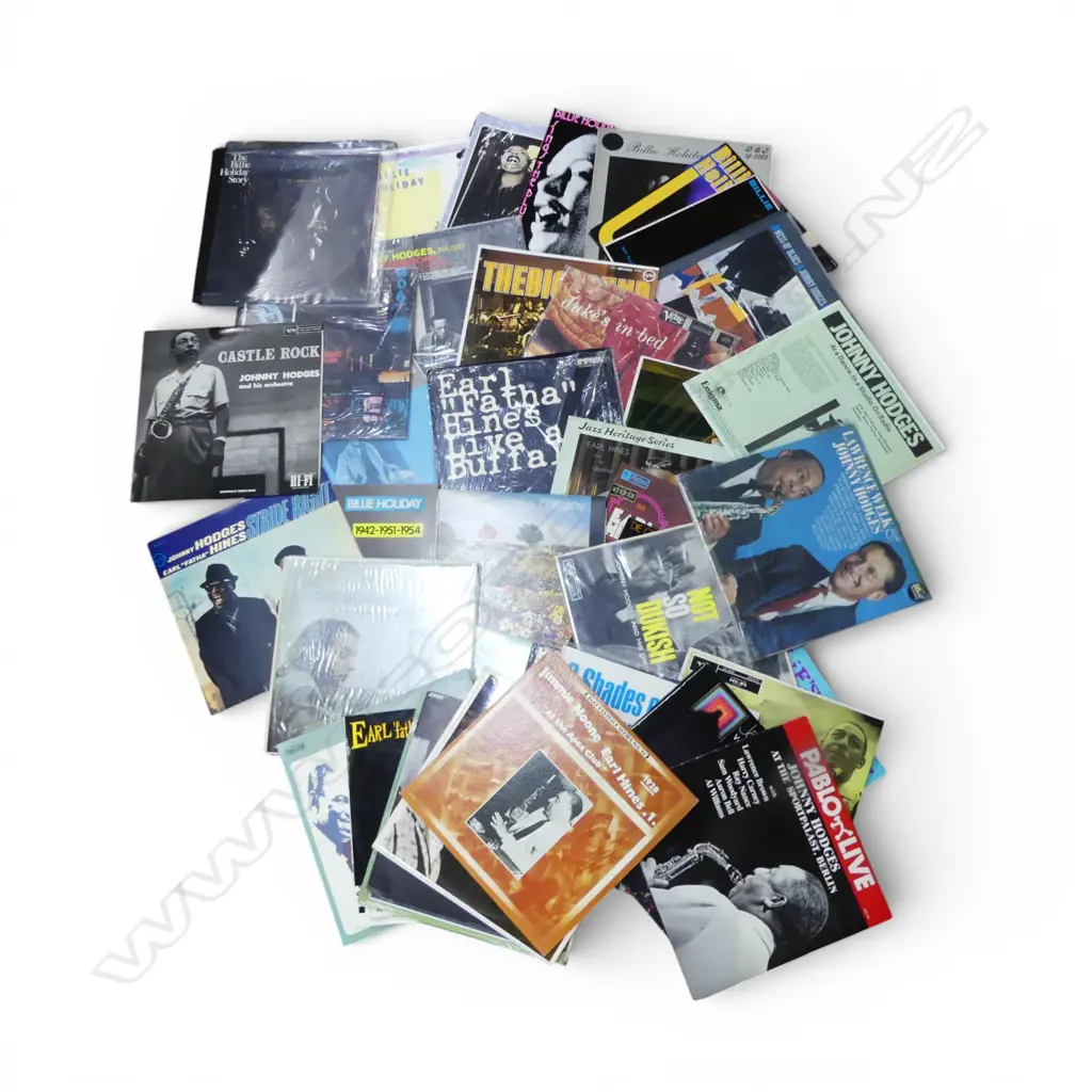 ASST. JAZZ LPs Incl. HODES ART, JOHNNY HODGES, BILLIE HOLIDAY etc Provenance: Ex Collection Wellington Choy Image 1++