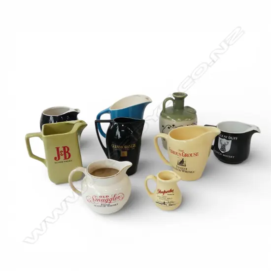 8 VINTAGE WHISKEY JUGS + FLAGON H.180mm