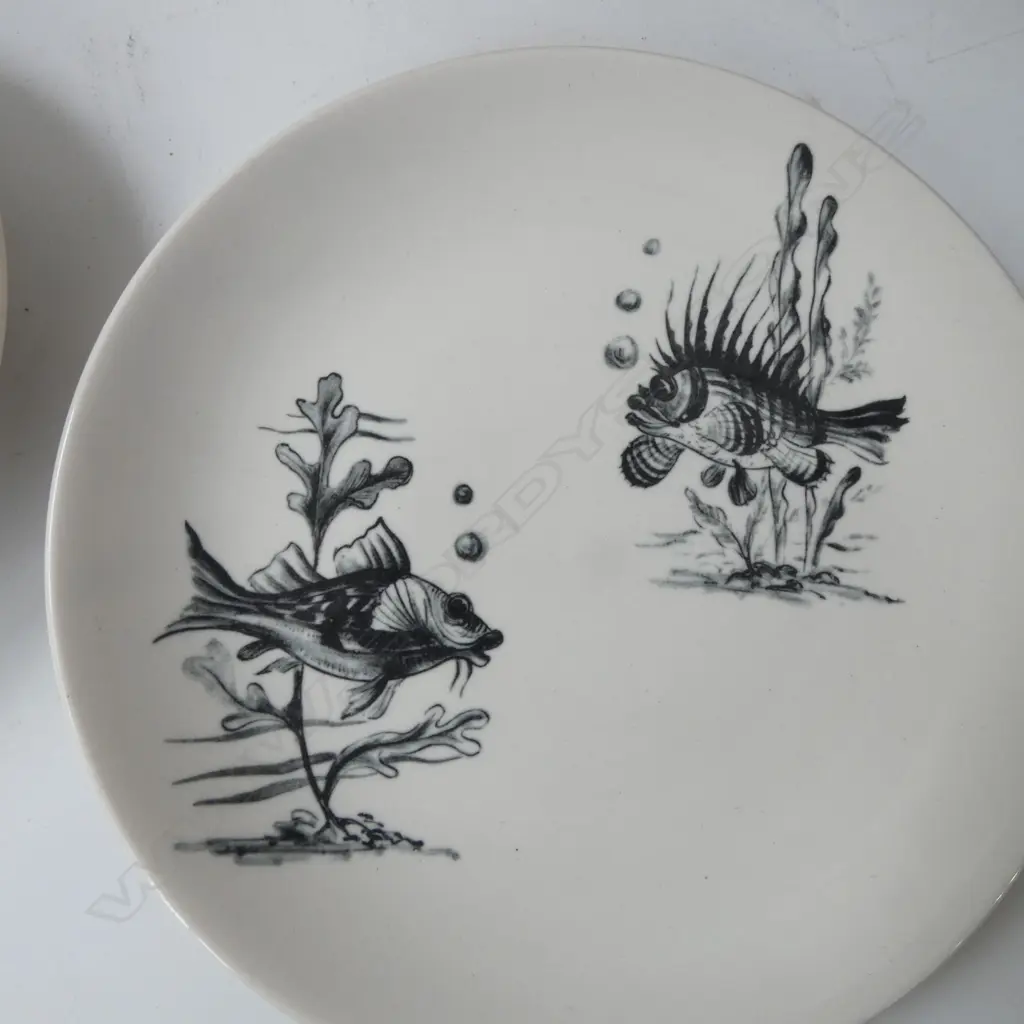 6 CROWN LYNN 'PREHISTORIC FISH TRIOS two cups marked 'made in England' + 7 SUPER VITRIFIED SAUCERS & 7 asst. cups Image 1++