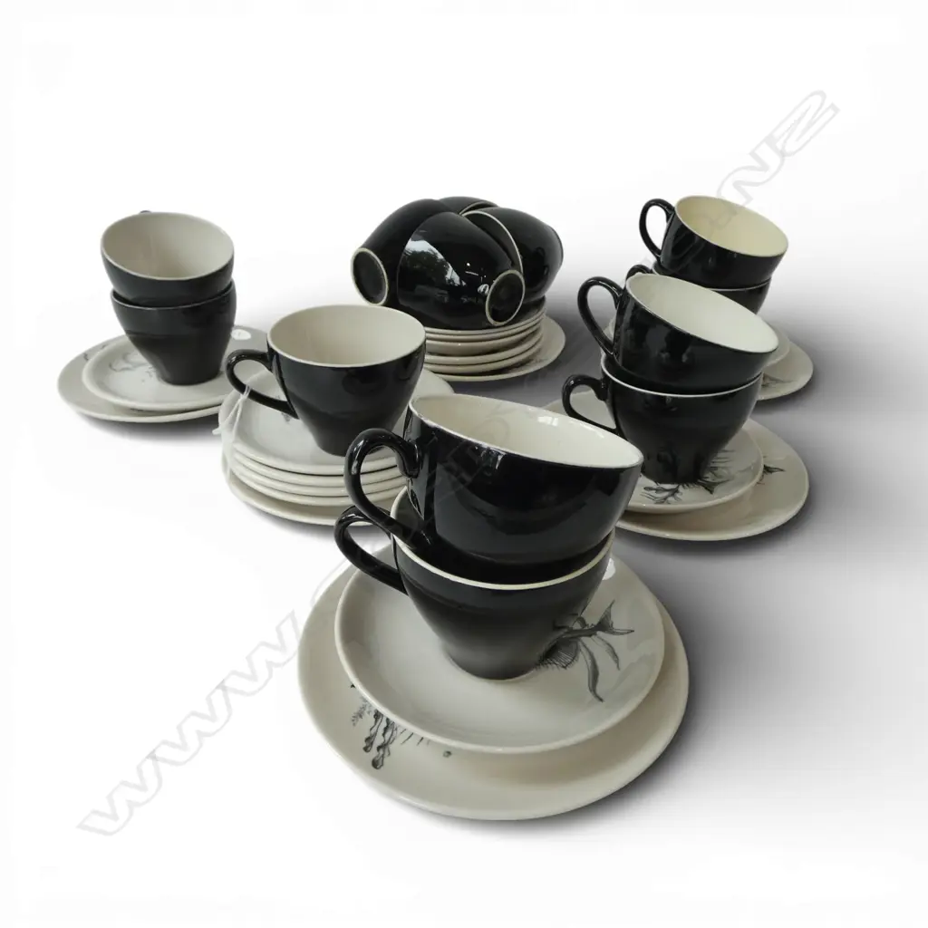 6 CROWN LYNN 'PREHISTORIC FISH TRIOS two cups marked 'made in England' + 7 SUPER VITRIFIED SAUCERS & 7 asst. cups Image 1++