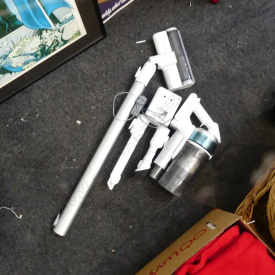 SAMSUNG STICK VACUUM w ACCESSORIES