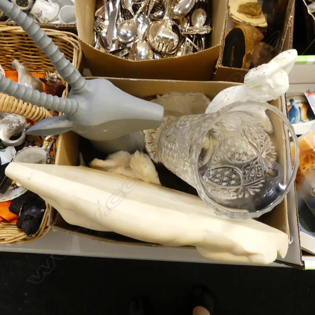 ASST. DECOR PIECES; GLASS VASE (rim chip), NUDES ETC Image 1++