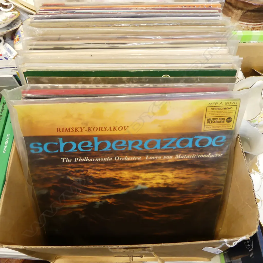 33 RECORD COLLECTION APPROX 50 ALBUMS Image 1++