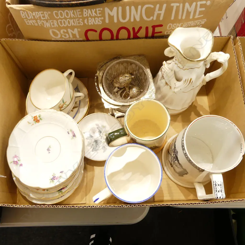 BOX 'QUART IMPERIAL MEASURE' TANKARD + TOBY JUG + MOUSTACHE CUP + S/PLATE. some faults Image 1++