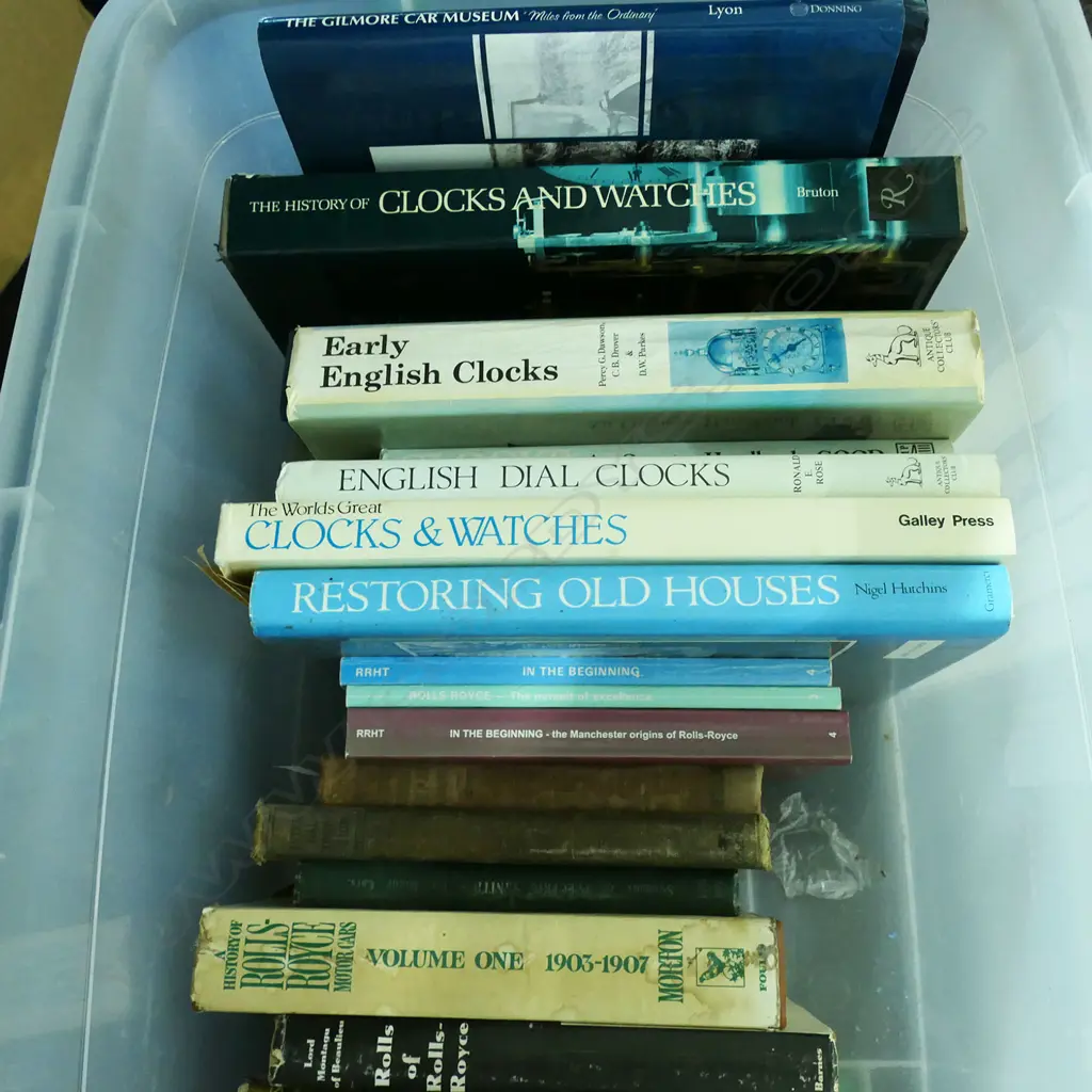 7 REF BOOKS ON CLOCKS & WATCHES & 10 CAR REF BOOKS Image 1++