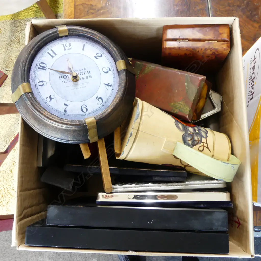 ASST. PHOTO FRAMES, ETC Image 1++