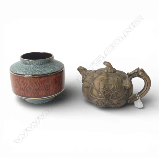 W. GERMAN VASE H.140mm 156114 + PUMPKIN FORM TEAPOT