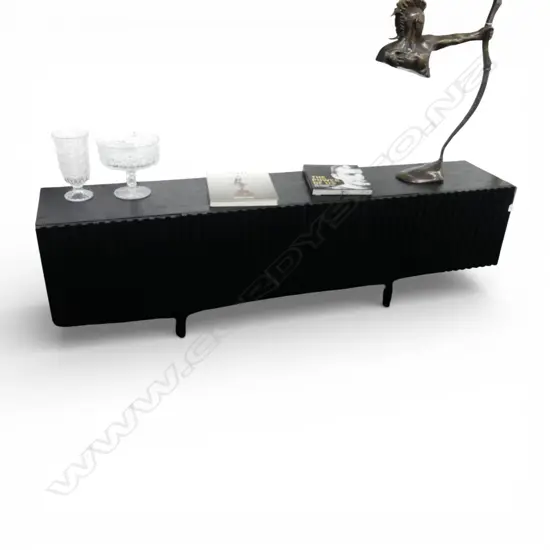 MODERN EBONISED SIDEBOARD 2000x405x625mm