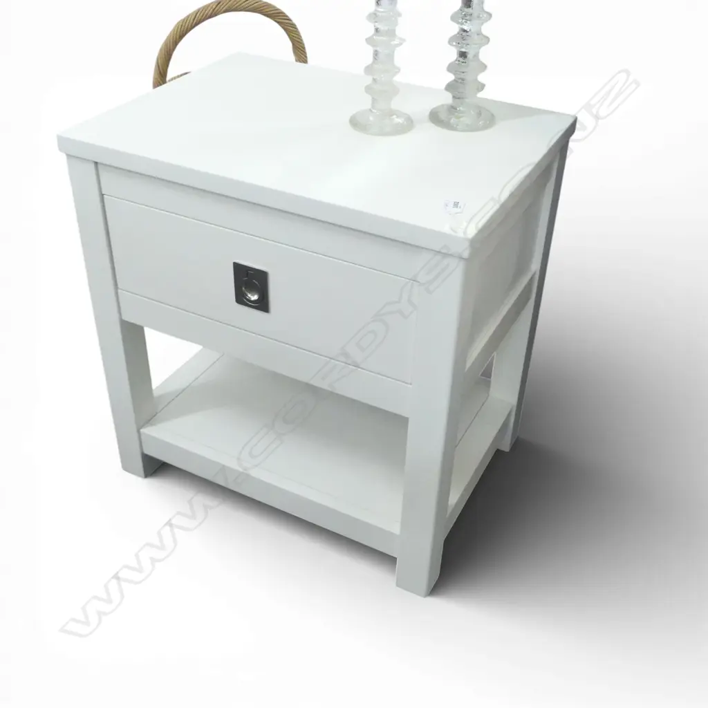 WHITE BEDSIDE DRAWER 575x425x600mm Image 1++