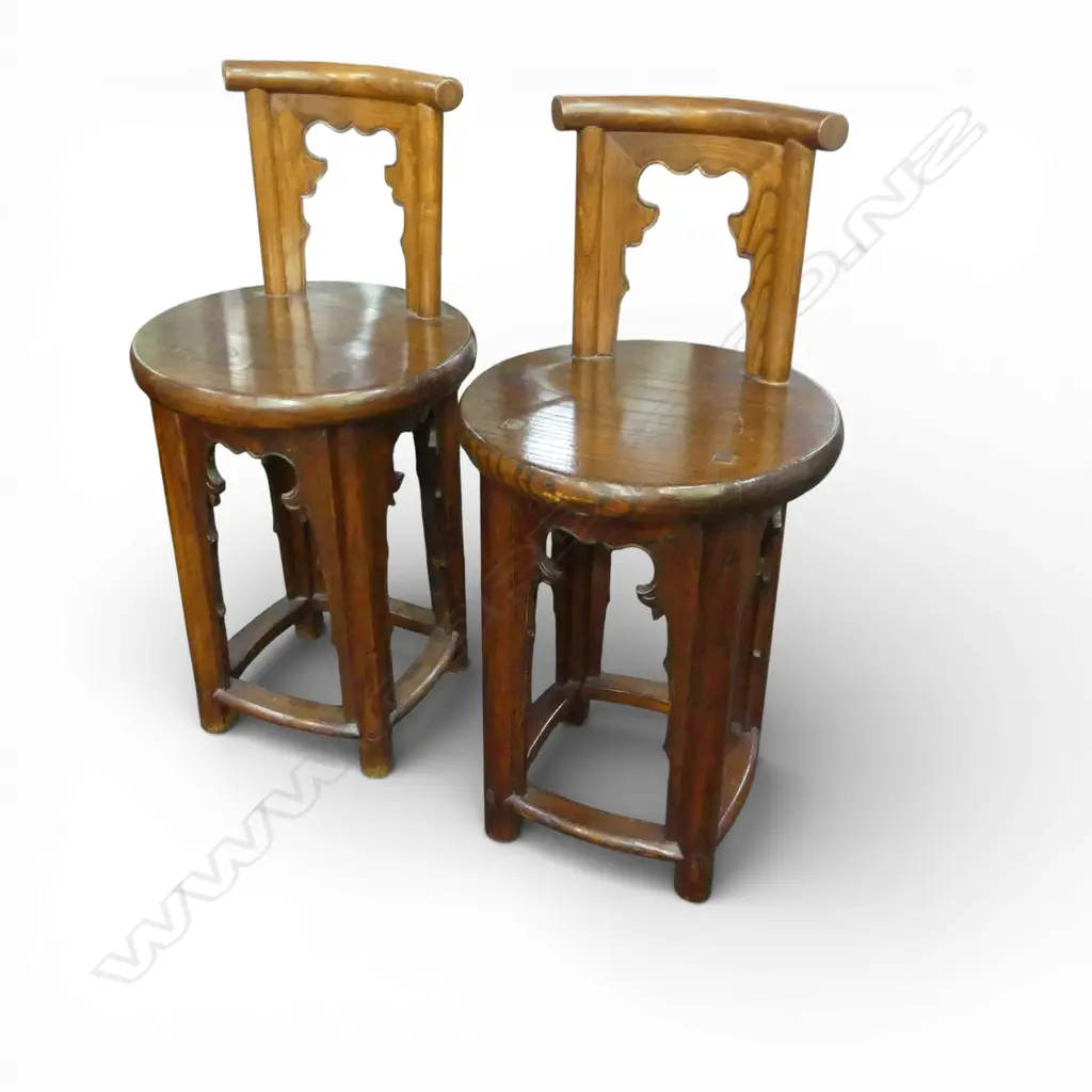 PR CHINESE ELM BARBERS CHAIRS 400x400x820mm Image 1++
