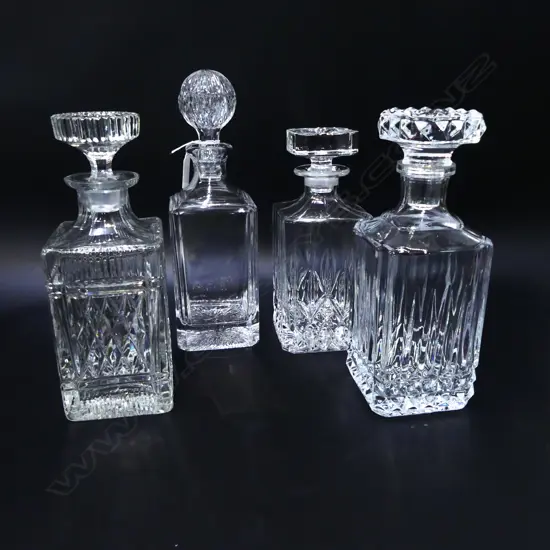 4 CRYSTAL DECANTERS H.300mm
