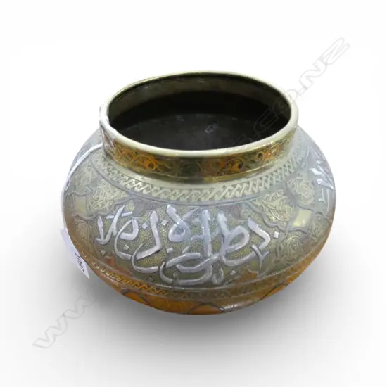 MIDDLE EASTERN BRASS VASE w. SILVER SCRIPT H.120mm