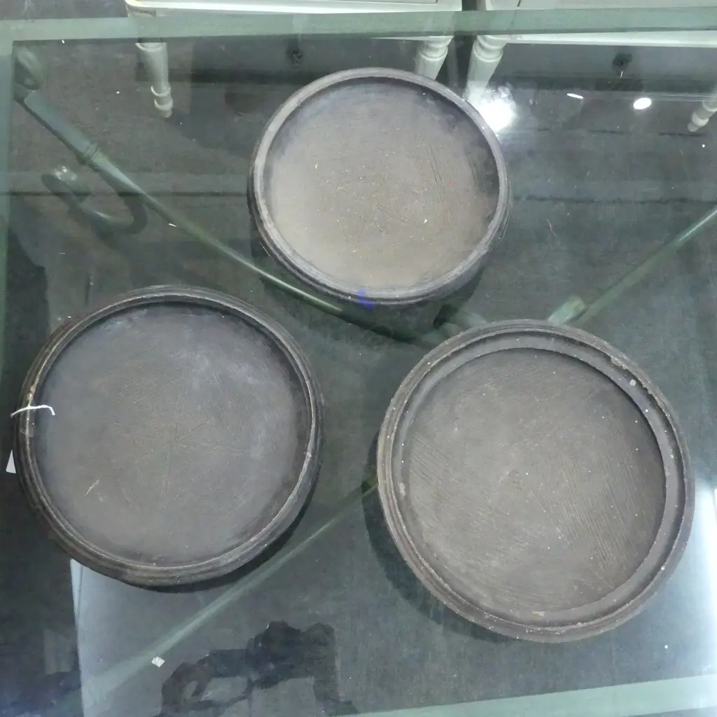 3 AFRICAN POTTERY BOWLS 285mm dia Image 1++