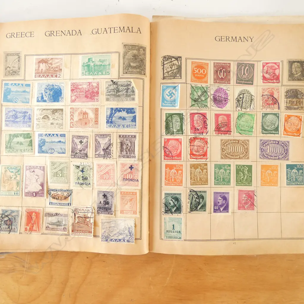 2 VINTAGE STAMP ALBUMS + 3 LOOSE SHEETS  Image 1++