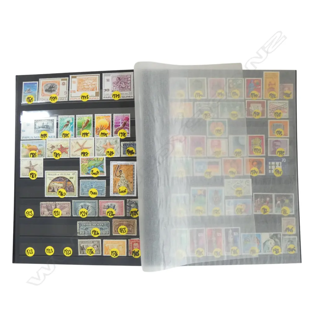 WORLD STAMP ALBUM Image 1++