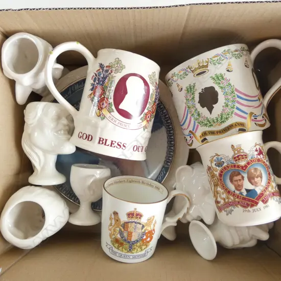 COLLECTION OF 12 PCS  ROYALTY CORONATION CHINA