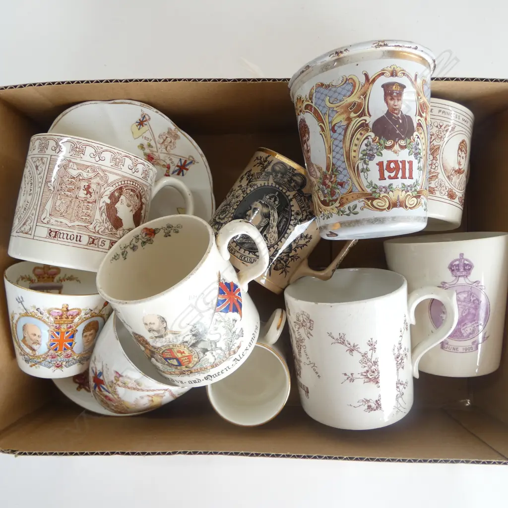 10 VINTAGE CORONATION  PCS Image 1++