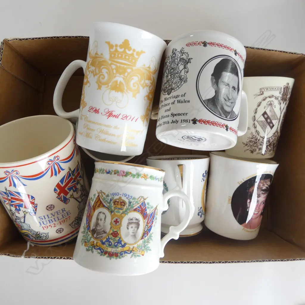 10 VINTAGE CORONATION  PCS Image 1++