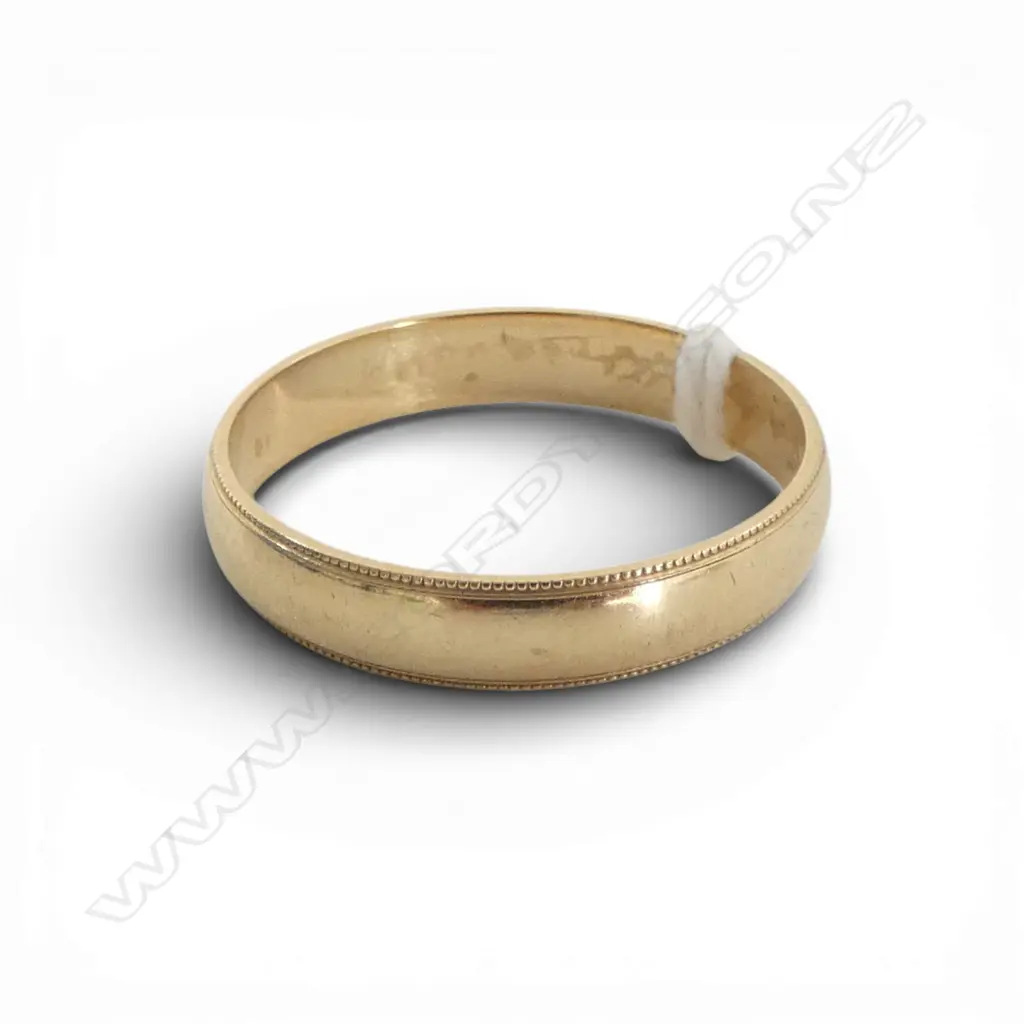 14ct BEAD EDGED WEDDING BAND, 2.89gm SIZE T 1/2 Image 1++
