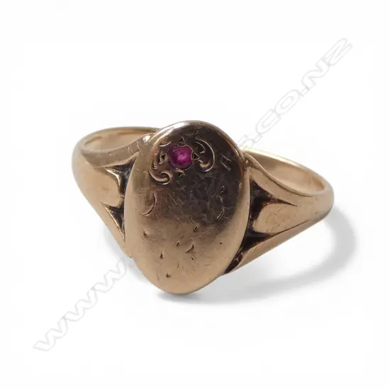 9ct & RED STONE SIGNET RING SIZE L