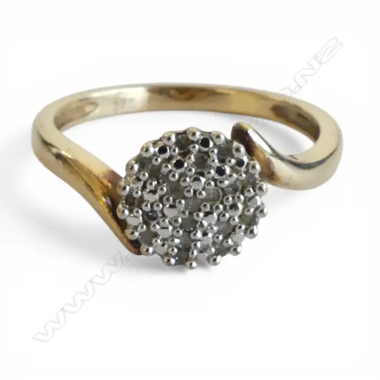 9CT DIAMOND CLUSTER DRESS RING, 2.5gms SIZE N