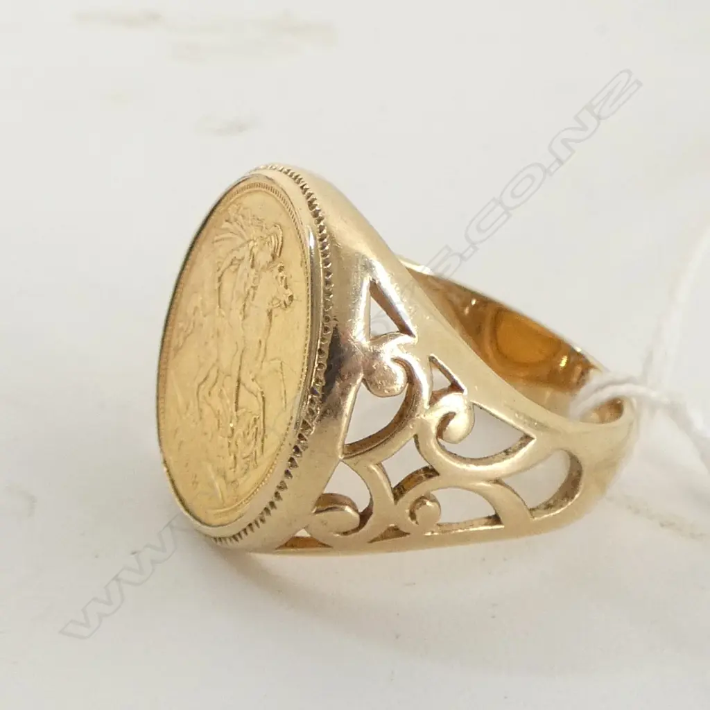 1908 SYD. GOLD SOVEREIGN 9ct GOLD RING, 11.46gms, sovereign 7.9gms mount 3.56gm SIZEW Image 1++