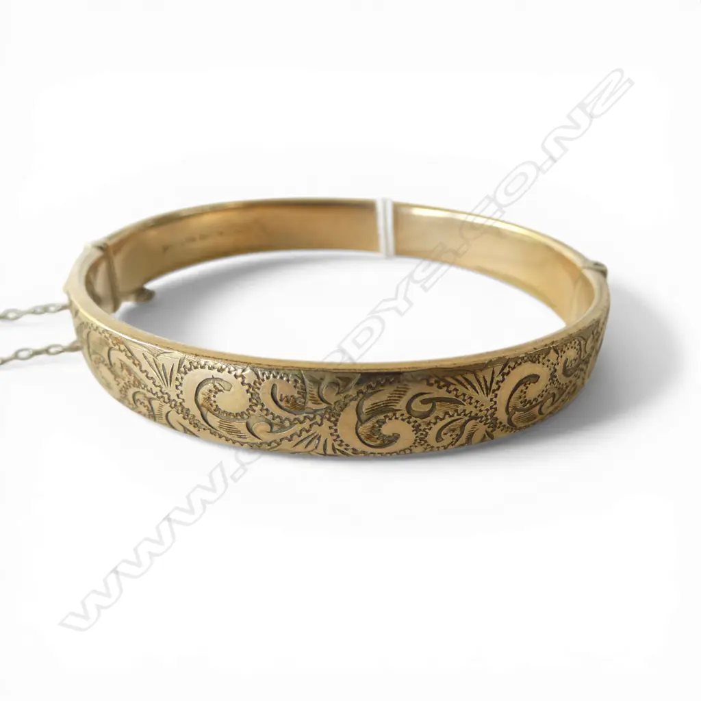 9ct GOLD plated ENGRAVED BANGLE Image 1++