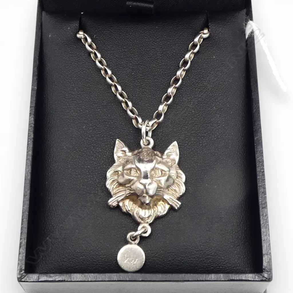 KAREN WALKER SILVER CAT PENDANT on SILVER CHAIN, 22.82gm, in orig. KW box Image 1++