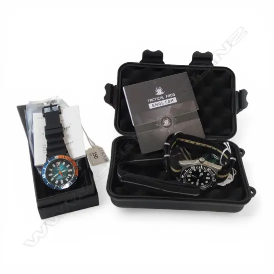 ONOLA AUTOMATIC WRIST WATCH, BOXED & RUNNING