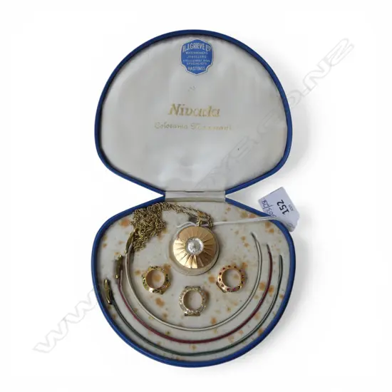 'NIVADA' GP WATCH SET, CASED