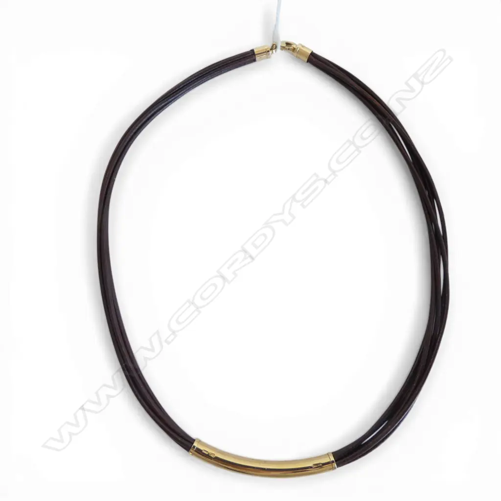 9CT & LEATHER NECKLACE L.400mm - SMALL FAULTS TO END OF CLASP Image 1++