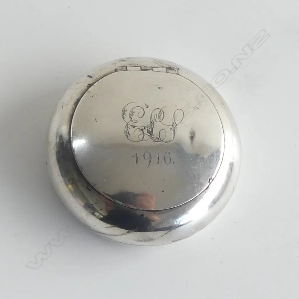 S/SILVER TOBACCO HOLDER 72GMS Image 1++