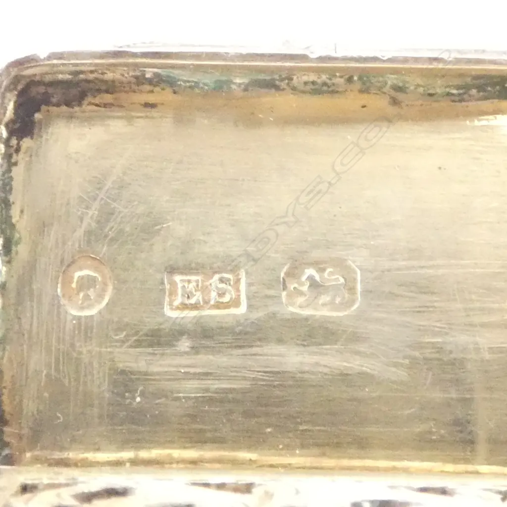 VICTORIAN SILVER VINAGRETE & STG SILVER STAMP CASE, 27.36mm Image 1++