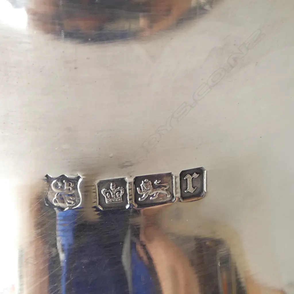 S/SILVER COFFEE POT BY COOPER BROS 1909 763GMS Image 1++