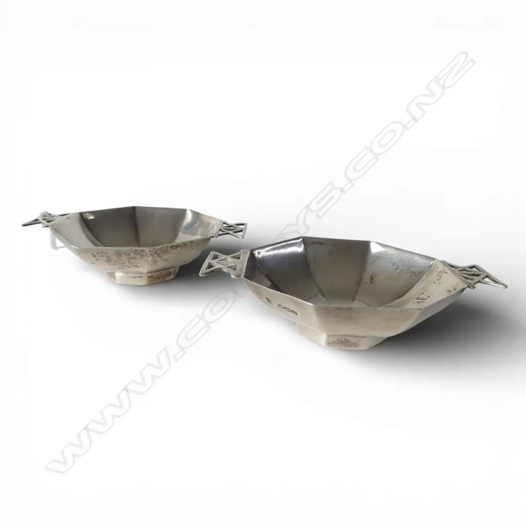 PR STG SILVER DISHES, SHEFFIELD 1924 84.5gms Image 1++