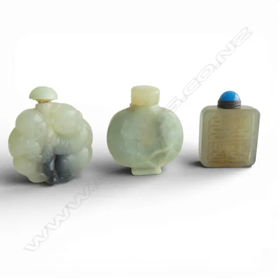 3 ORIENTAL JADE SNUFF BOTTLES H.60mm