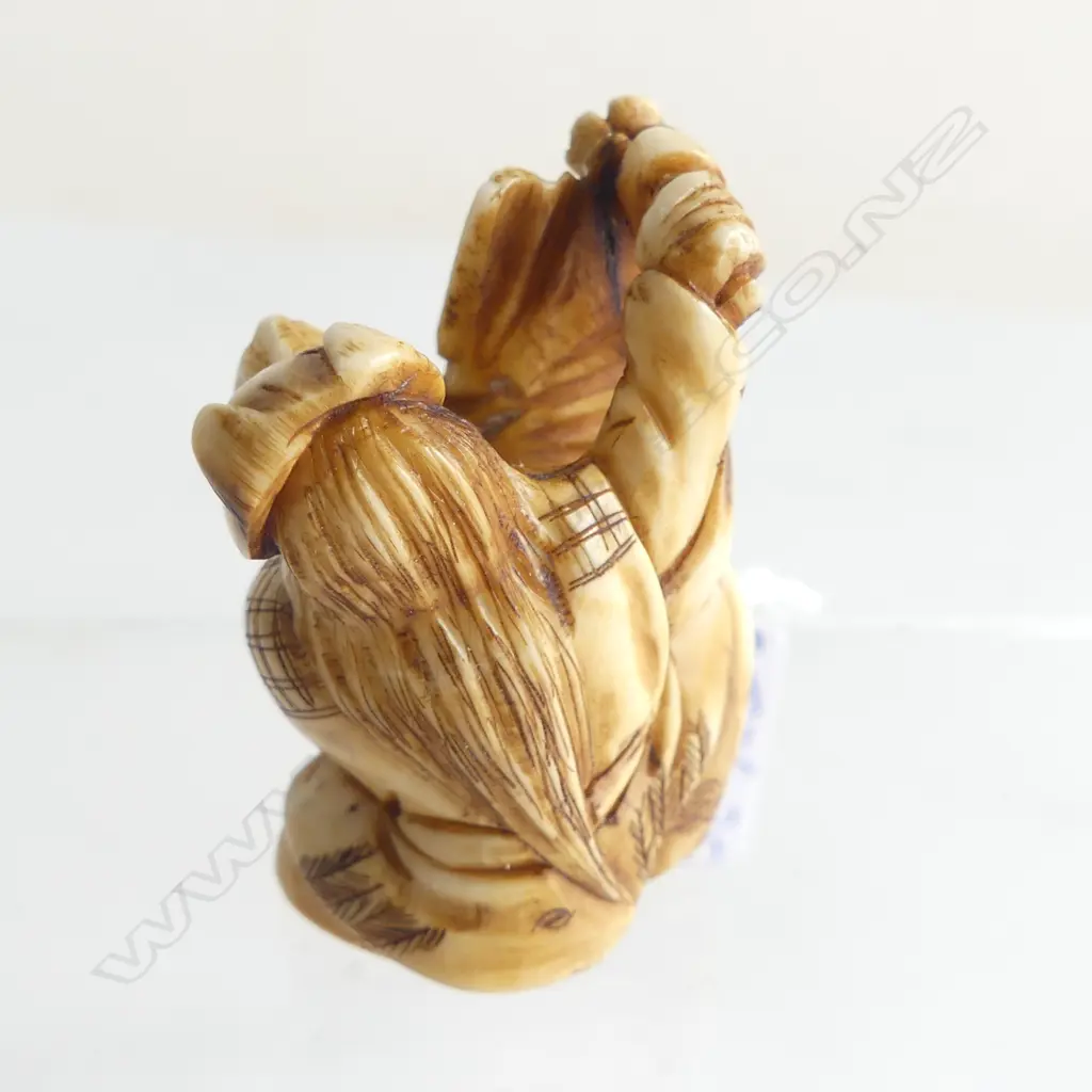 JAPANESE CARVED IVORY FIGURE masked figure, signed H.35mm Image 1++