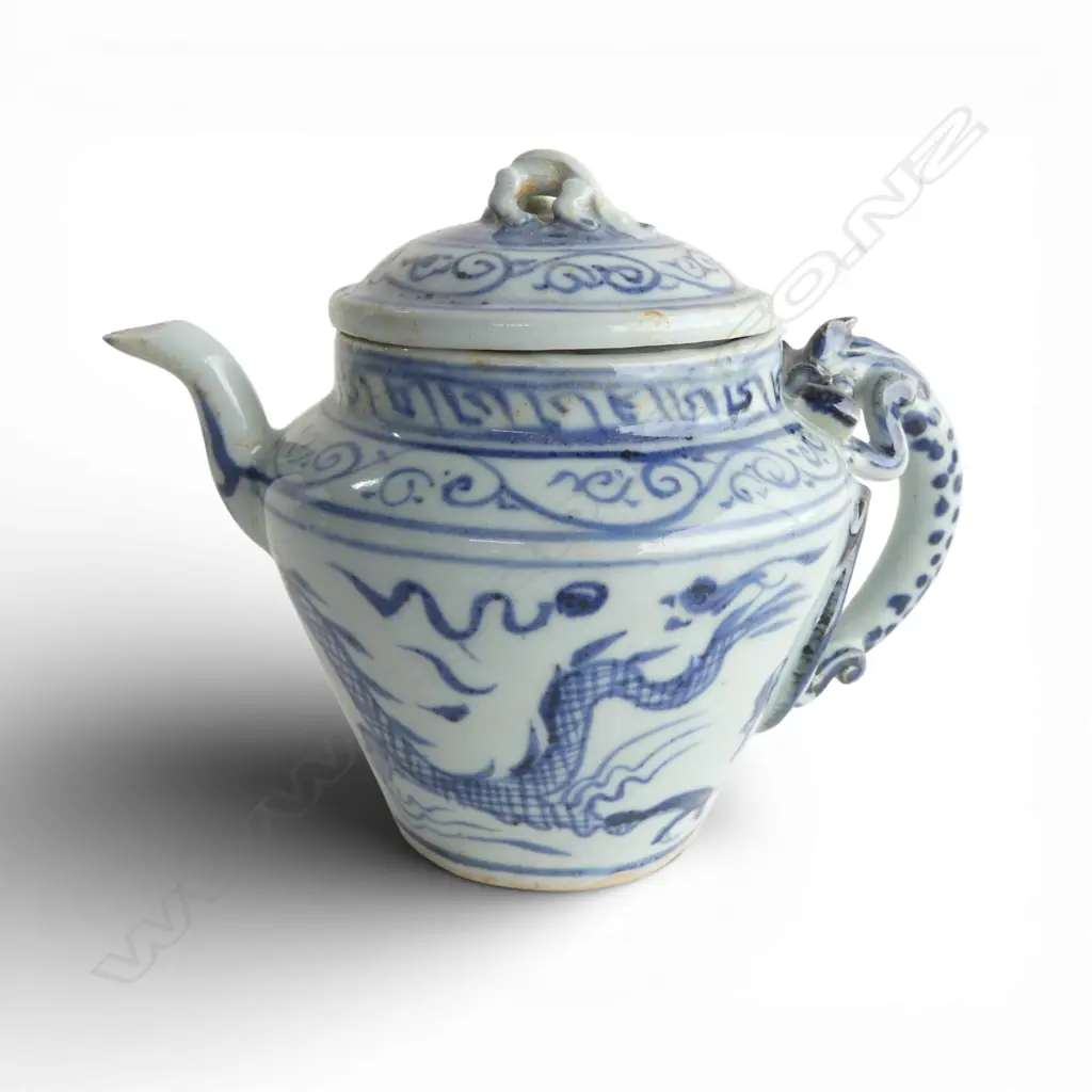 CHINESE B/W TEAPOT H.110mm Image 1++