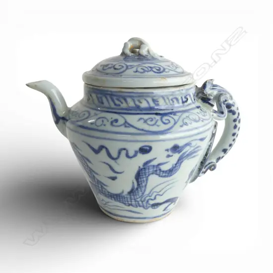 CHINESE B/W TEAPOT H.110mm