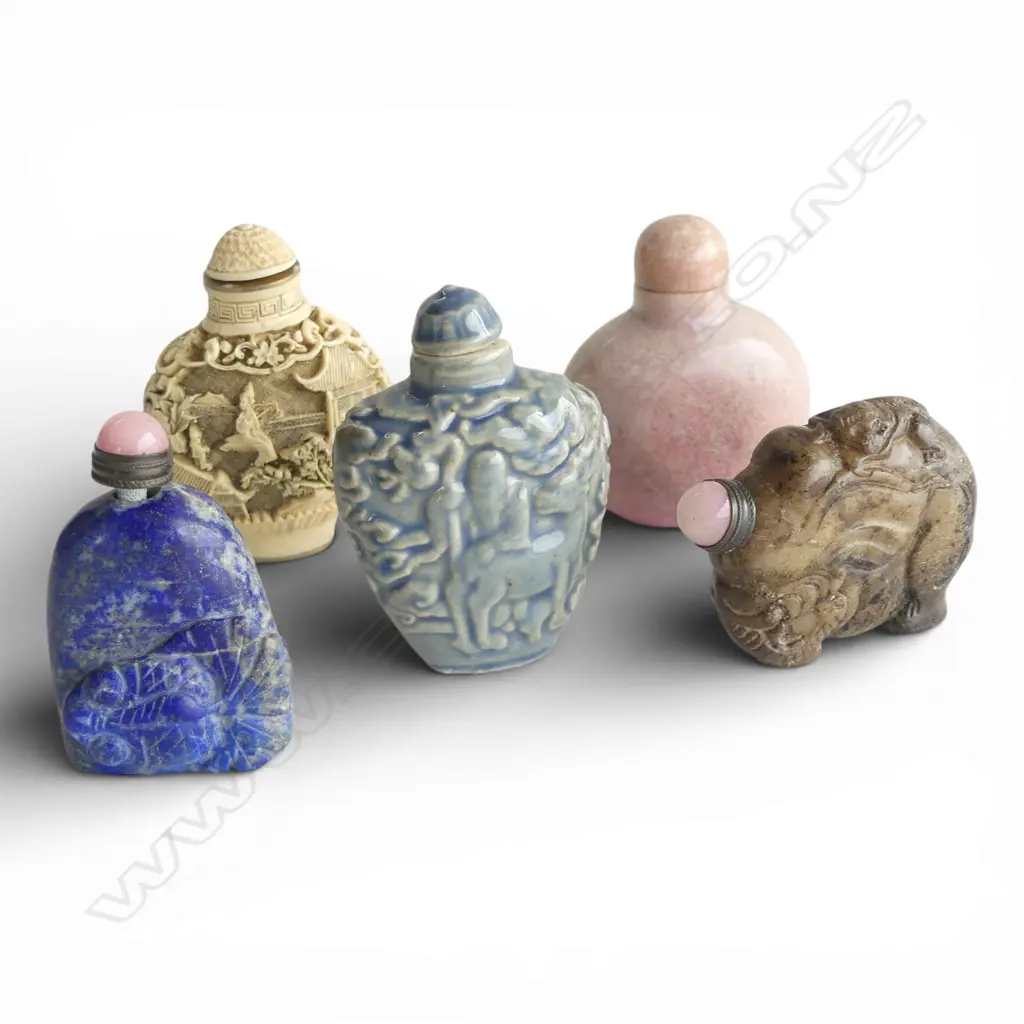 5 ORIENTAL SNUFF BOTTLES H.70mm Image 1++