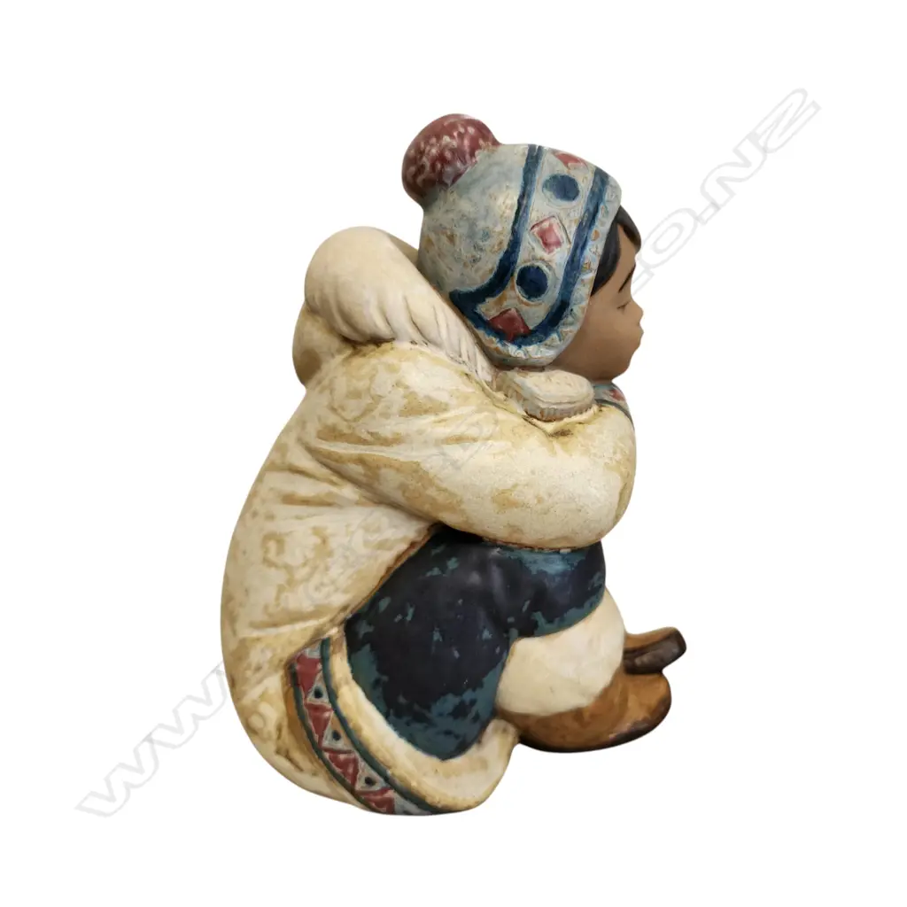 LLADRÓ "PENSIVE ESKIMO BOY" PORCELAIN FIGURINE 180 x 100 Image 1++