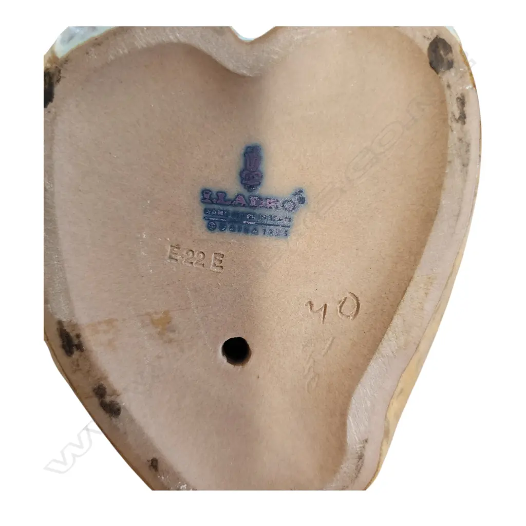 LLADRÓ "ARCTIC WINTER" ESKIMO GIRL PORCELAIN FIGURE 200 x 100 mm Image 1++