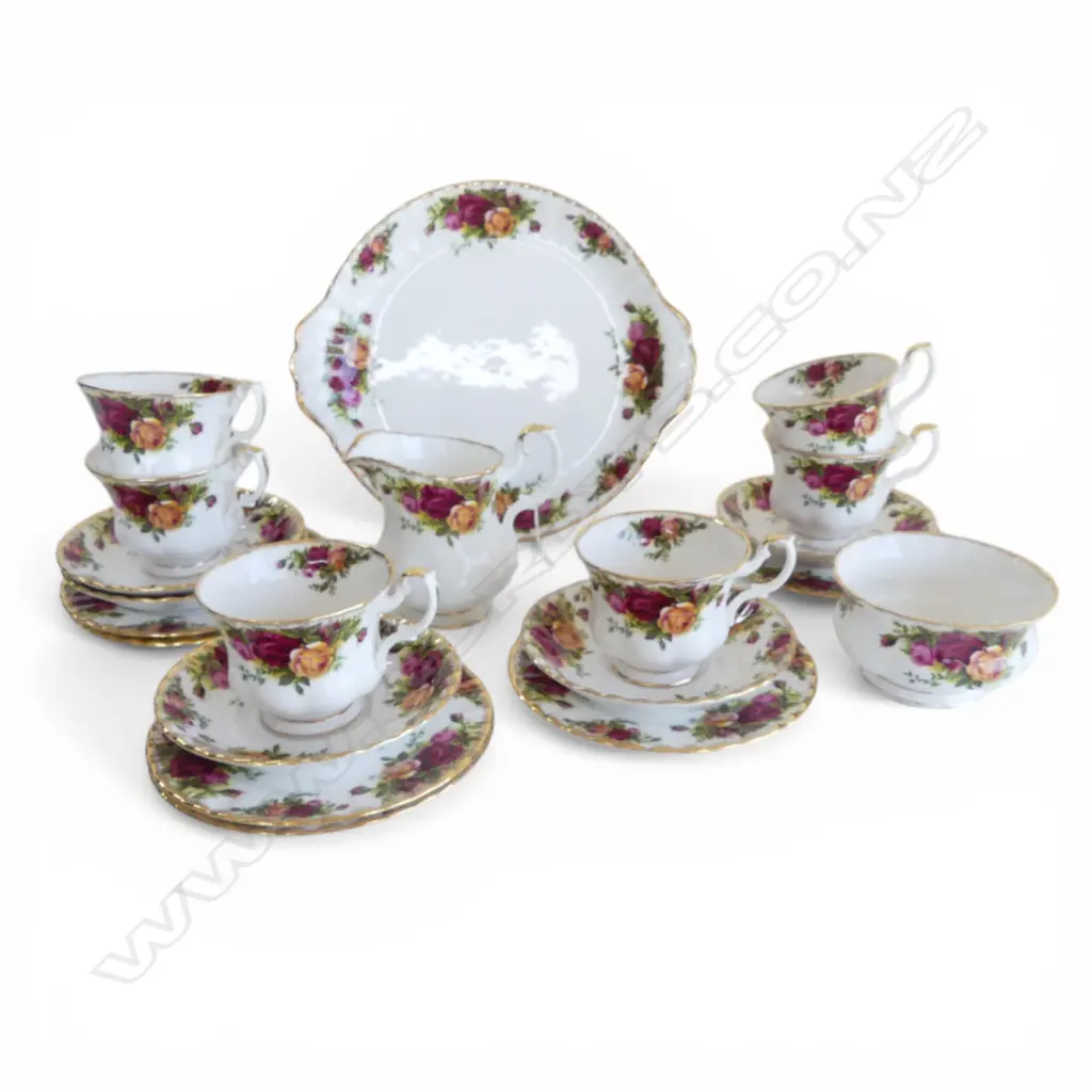 20 PCE ROYAL ALBERT TEA SET; 6 TRIOS (SHORT 1 SAUCER), MILK JUG, SUGAR BOWL, CAKE PLATE Image 1++