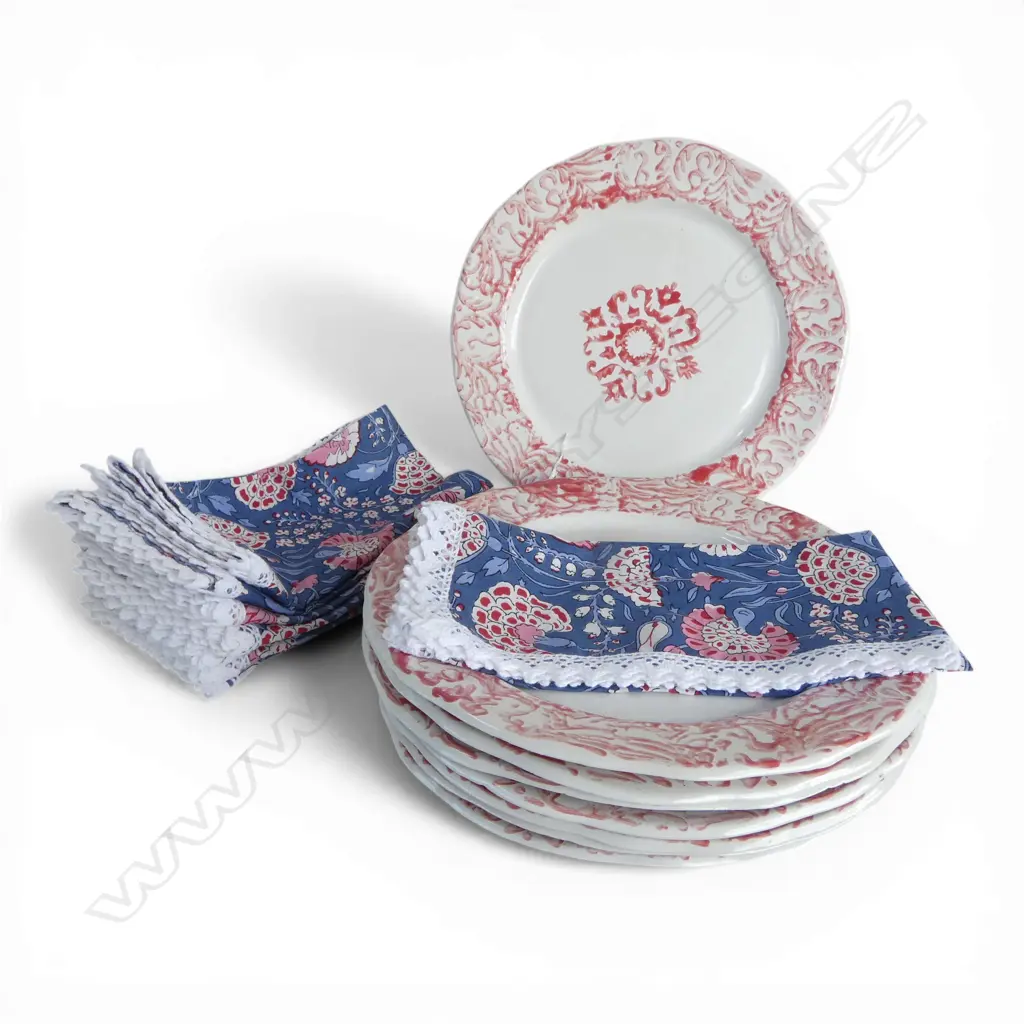 8 DAMASK STONEWARE DINNER PLATES BY ZSUZSANNA NYUL 290mm dia + 8 NAPKINS BY CABANA MILAN Image 1++