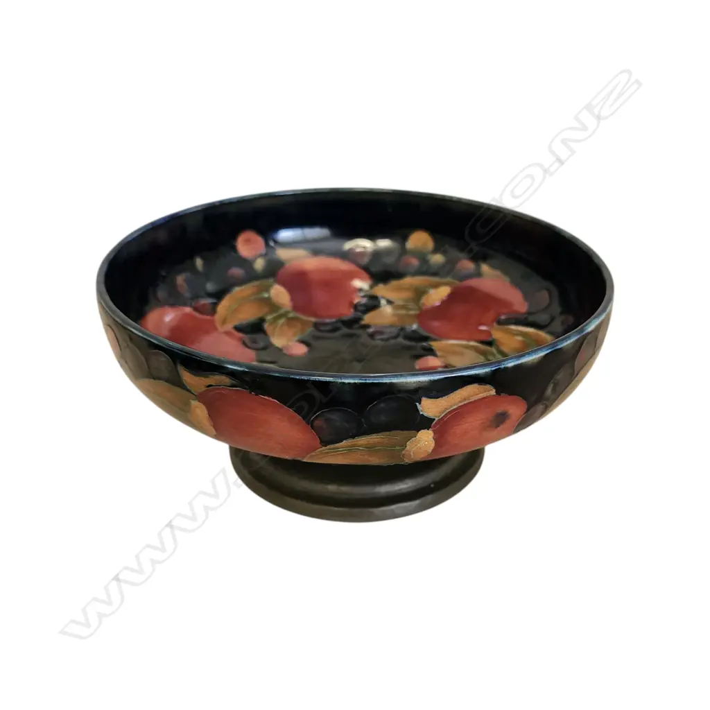 WILLIAM MOORCROFT POMEGRANATE BOWL, BASE STAMPED TUDRIC 200 x 100 mm Image 1++