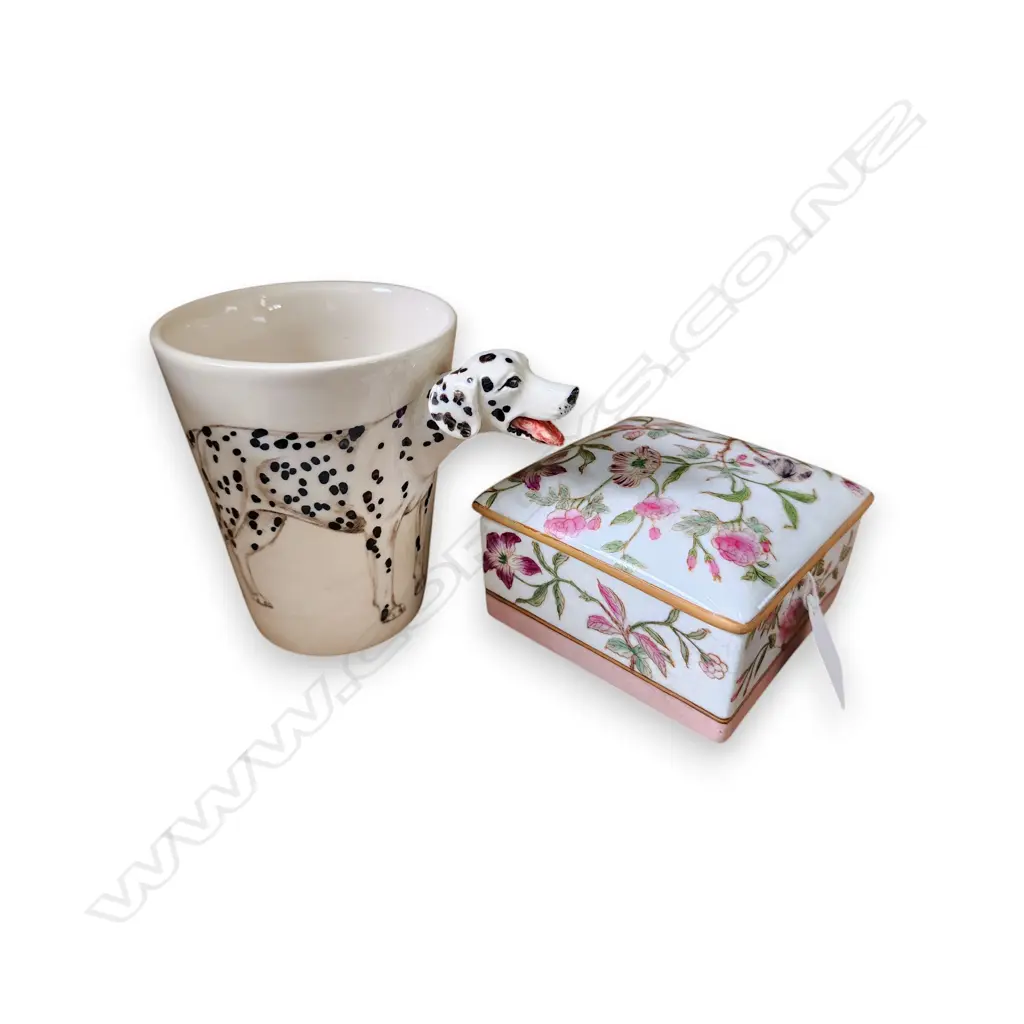 BLUE WITCH DALMATIAN MUG PLUS WONG LEE PORCELAIN TRINKET BOX Image 1++