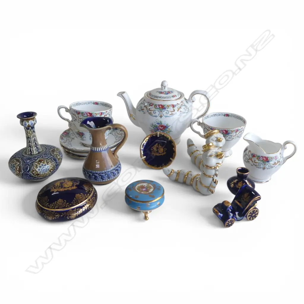 ASST. CHINA INCL. DOULTON JUG & VASE H.120mm Image 1++