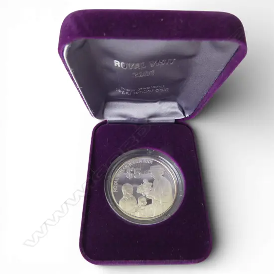 2001 N.Z. ROYAL VISIT .999 SILVER PROOF $5 COIN 28.28gms