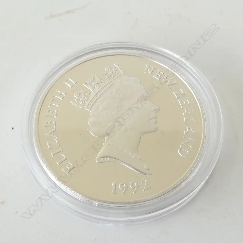 1992 N.Z. DECIMAL CURRENCY 25th ANNIVERSARY .925 SILVER PROOF $5 COIN, 27.20gms Image 1++