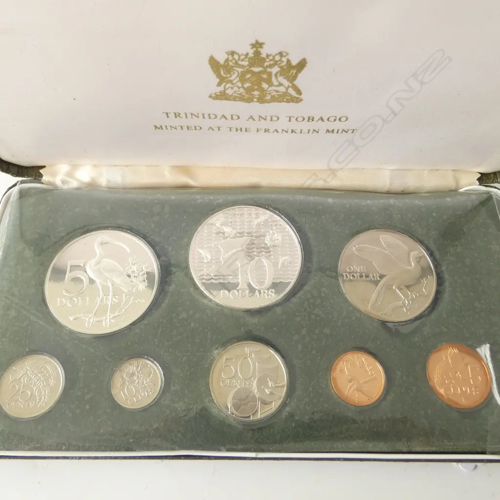 1967 PANAMA SILVER PROOF SET .9213oz. SILVER + CASED 1974 TRINIDAD & TOBAGO 8 COIN PROOF SET w. 2 .925 SILVER COINS Image 1++